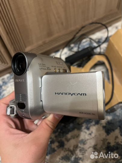 Видеокамера sonydcr-hc22e