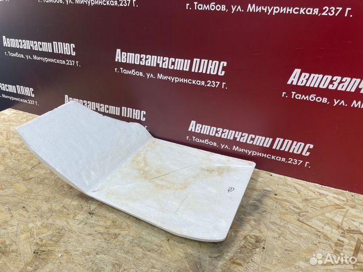 Шумоизоляция пола передняя правая Renault Logan