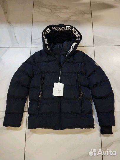 Пуховик Moncler