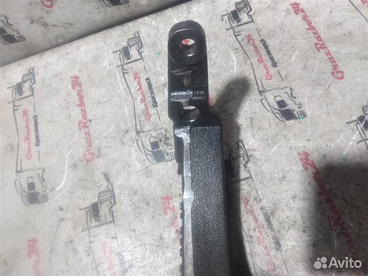 Вилка кпп ZF 1304406009