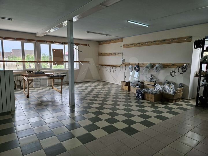 Торговая площадь, 90 м²