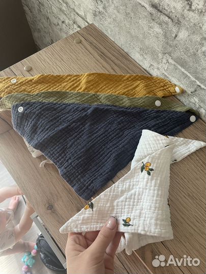 Муслиновые нагрудники (слюнявчики) 4 штуки