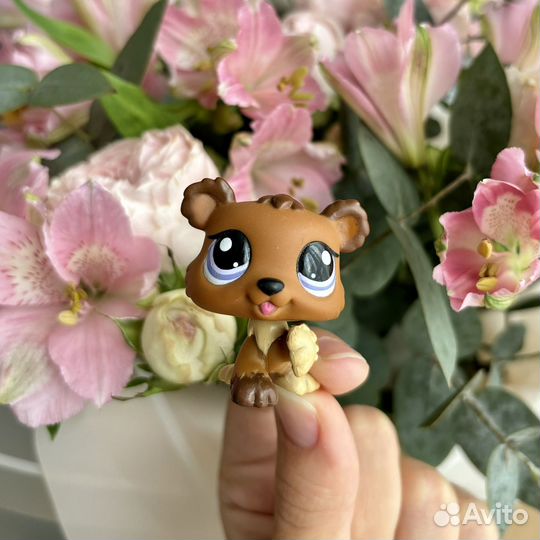 Фигурки Littlest pet shop стоячка