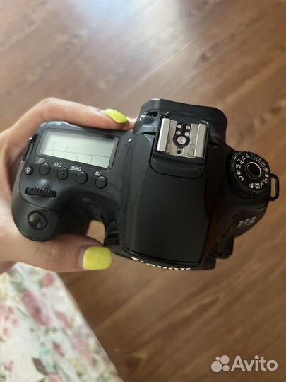 Зеркальный фотоаппарат canon 60d