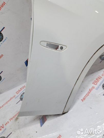Крыло переднее правое Bmw X1 E84 N46B20 2011