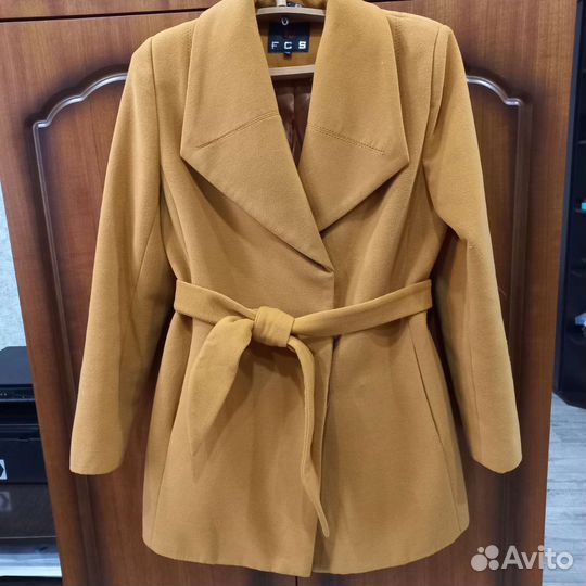 Пальто демисезонное