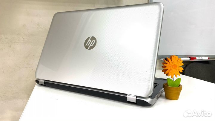 Ноутбук HP Pavilion для работы и учебы Core i5/SSD