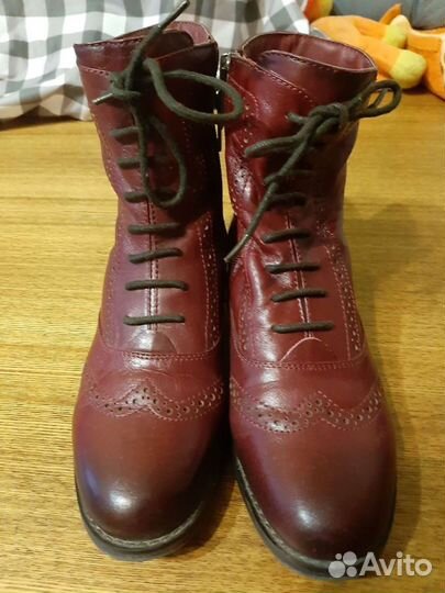 Ботинки женские размер 35