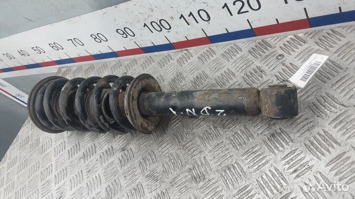 Стойка передняя Mitsubishi Pajero (2006–2011)