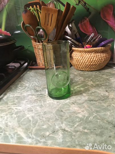 Вазы и разная посуда