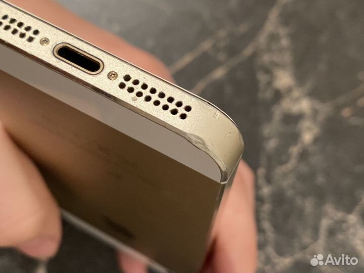 iPhone 5S, 32 ГБ