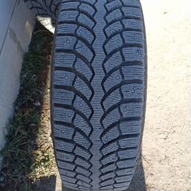 Bridgestone Blizzak Spike-01 205/70 R15