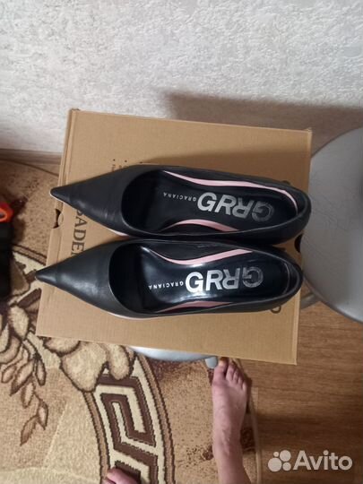 Туфли женские 39 размер черные