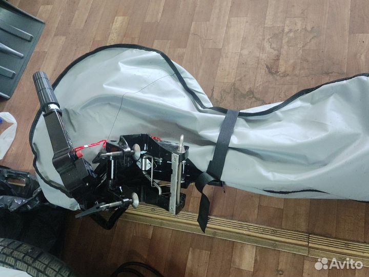 Лодка нднд с мотором 9.8 и прицепом