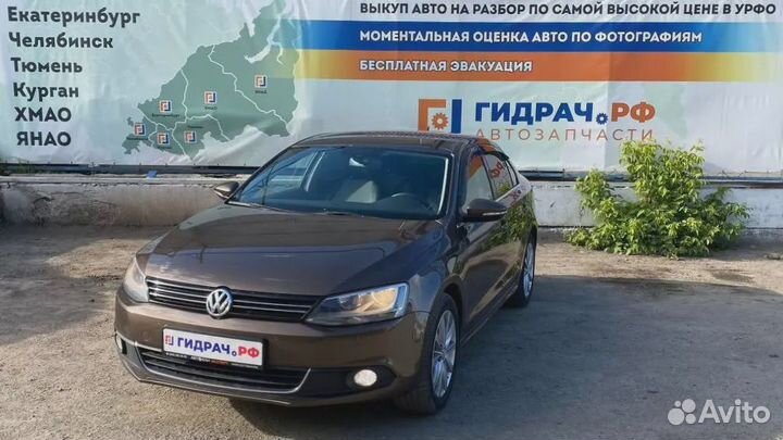 Патрубок интеркулера Volkswagen Jetta (A6) 1K01458