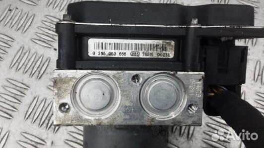 Блок ABS BMW 6 E63/E64 (EBG03KW01)