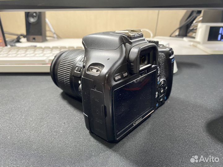 Зеркальная камера Canon 550d kit