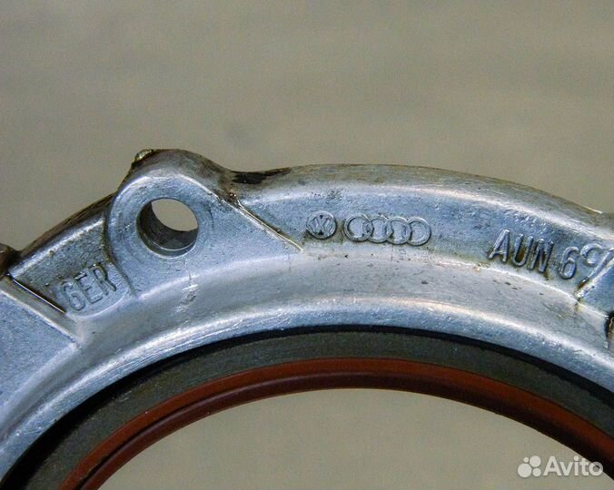 Сальник коленвала задний VW Passat B3 RP