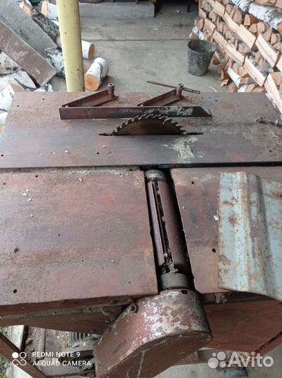 Циркулярный станок по дереву