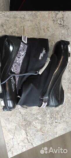 Лыжные ботинки atomic