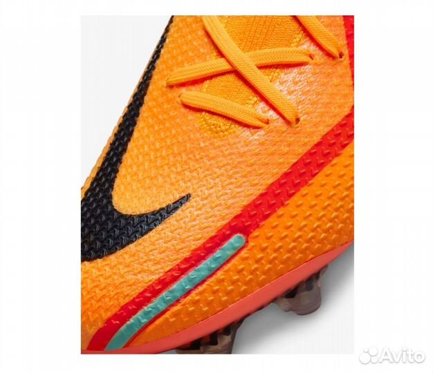 Футбольные бутсы