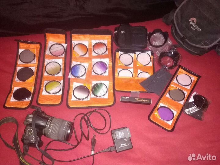 Камера Nikon D3000