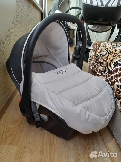 Коляска zippy 3 в 1