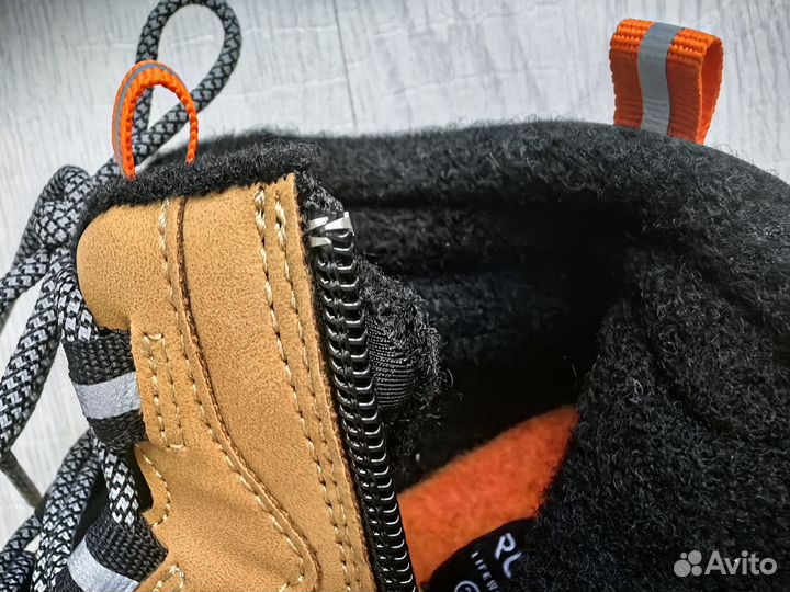 Новые ботинки Run. Демисезон. 33