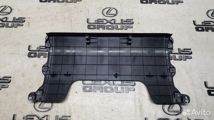 Накладка заднего сиденья зад. Toyota RAV4