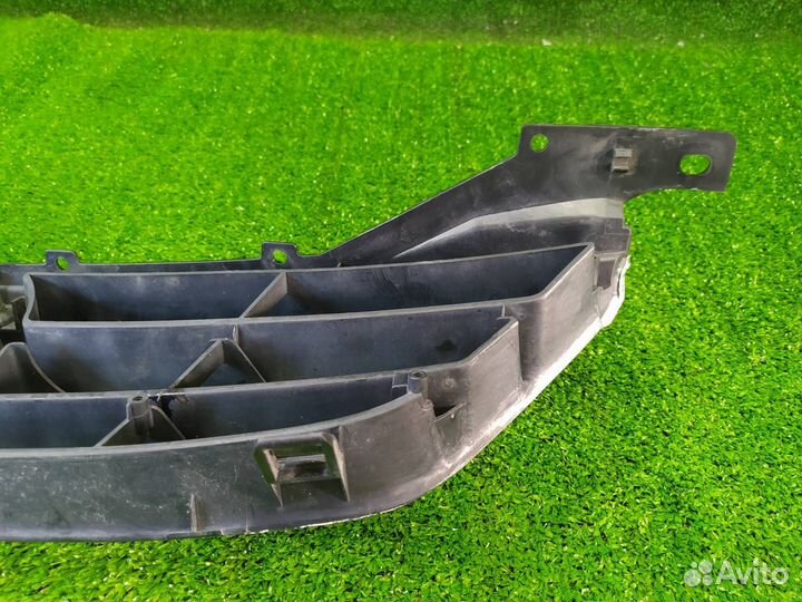 Решетка в бампер Mazda Capella