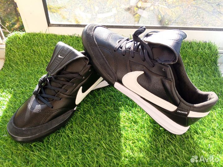 Шиповки Nike Tiempo Premier lll