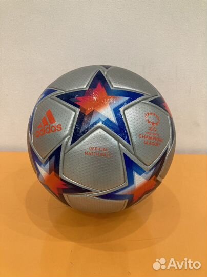 Футбольный мяч adidas женской лч 2022/23