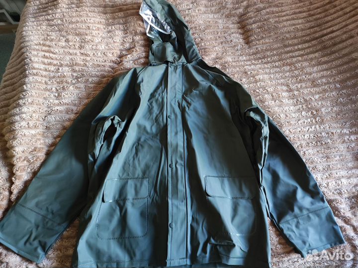 Прорезиненный рыболовный костюм