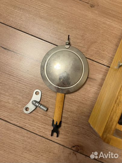 Настенные часы Янтарь, 1970 г.в