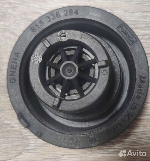 5193938 крышка расширительного бачка Ford Mustang