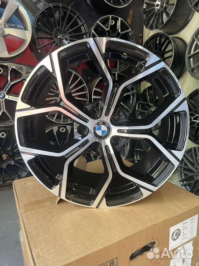 R18 на BMW F39 F40 F44 F48 5x112 Новые Диски
