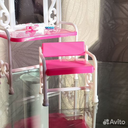 Туалетный столик для кукол