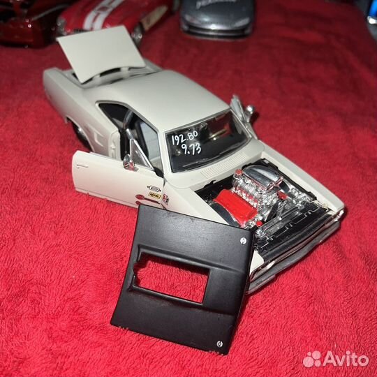 Модель Maisto 1:24 Plymouth GTX 1970