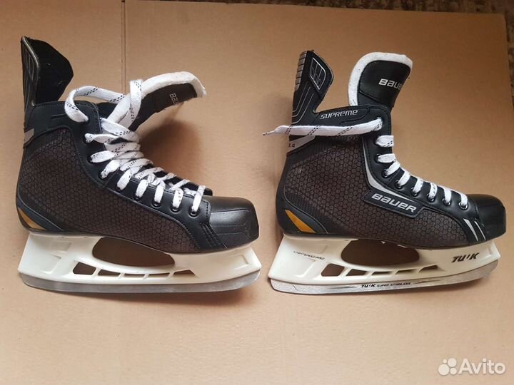 Хоккейные коньки bauer