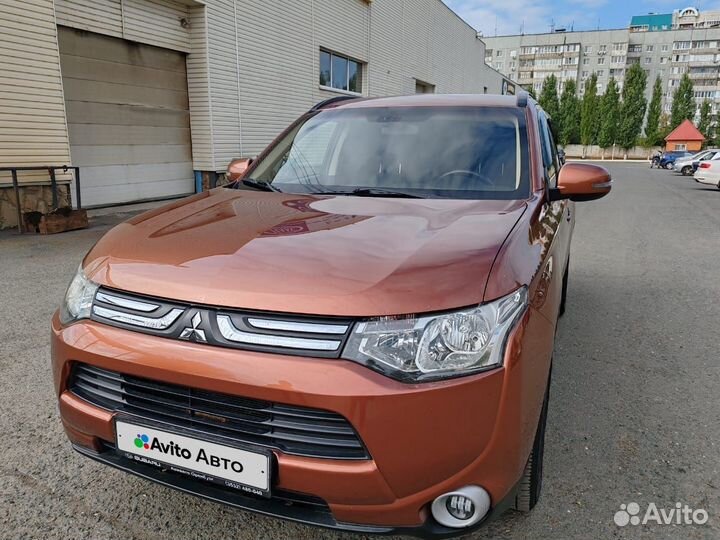 Mitsubishi Outlander 2.4 CVT, 2012, 170 122 км