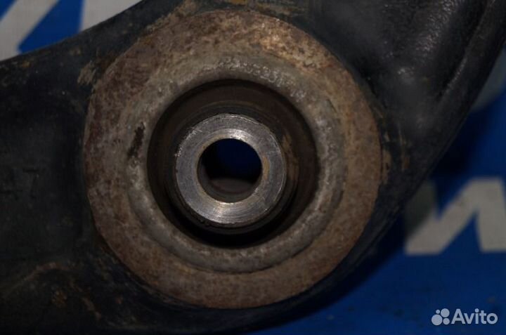 Рычаг передний правый Peugeot 308 1.6 EP6 2008