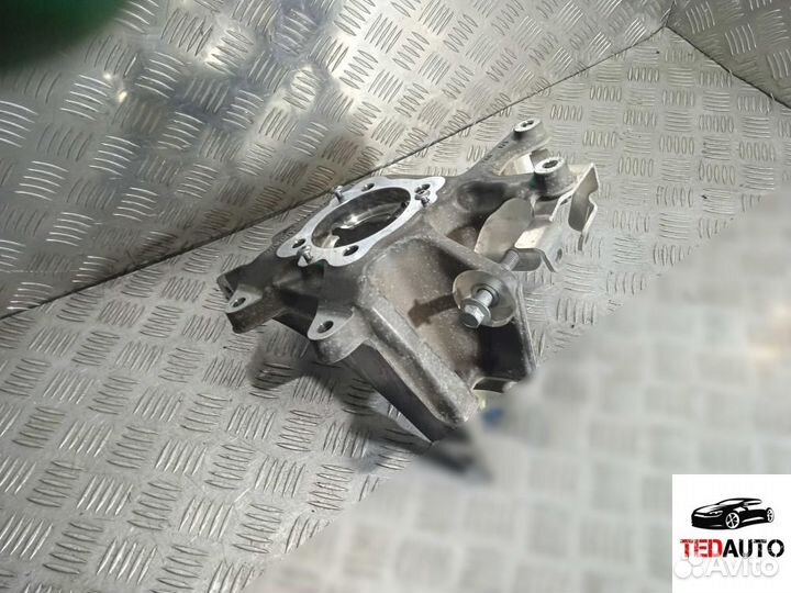 Кулак задний левый, Tesla Model X 2019