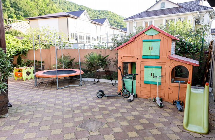 Комната 25 м², 1/3 эт.