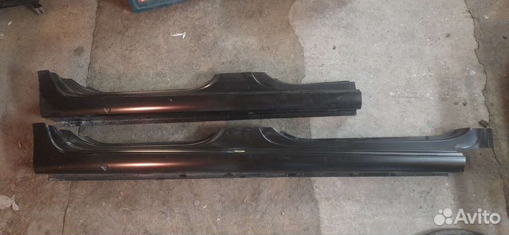 Правый порог skoda Rapid