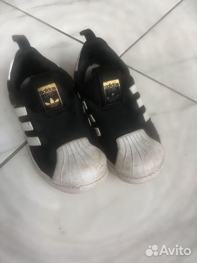 Кроссовки adidas