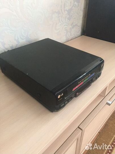 Видеомагнитофон