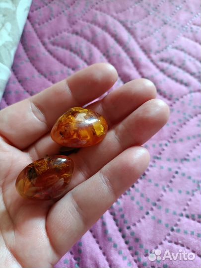 Запонки с янтарем
