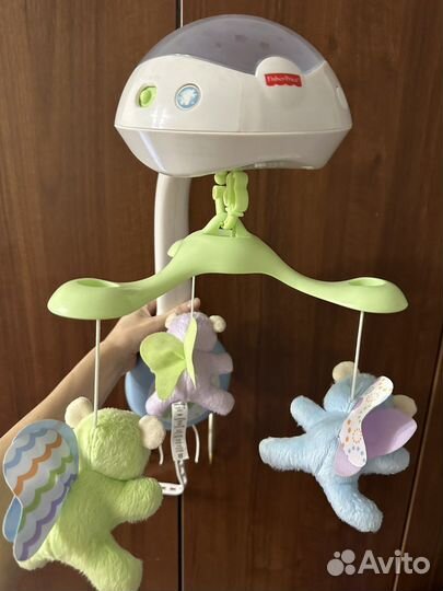 Мобиль на кроватку Fisher price мечты о бабочках