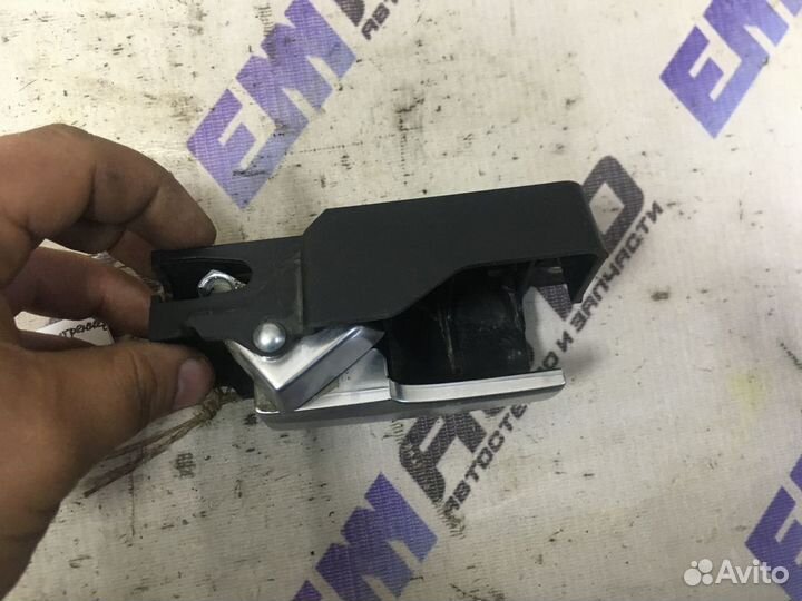 Ручка двери передней внутренняя левая Форд Фокус 2