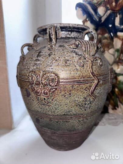 Антикварная ваза